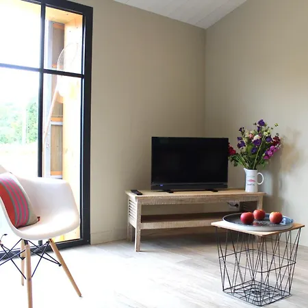 Dom wakacyjny Le Moulin D'angibaud *