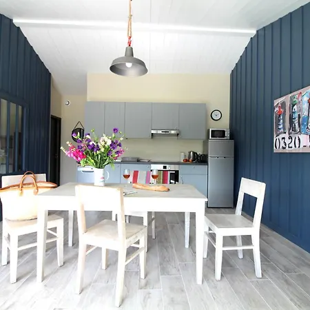 Le Moulin D'angibaud * La Flotte